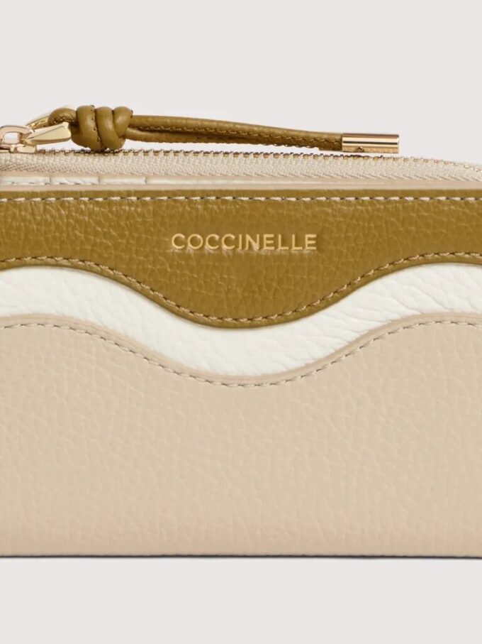 Coccinelle Nami Small