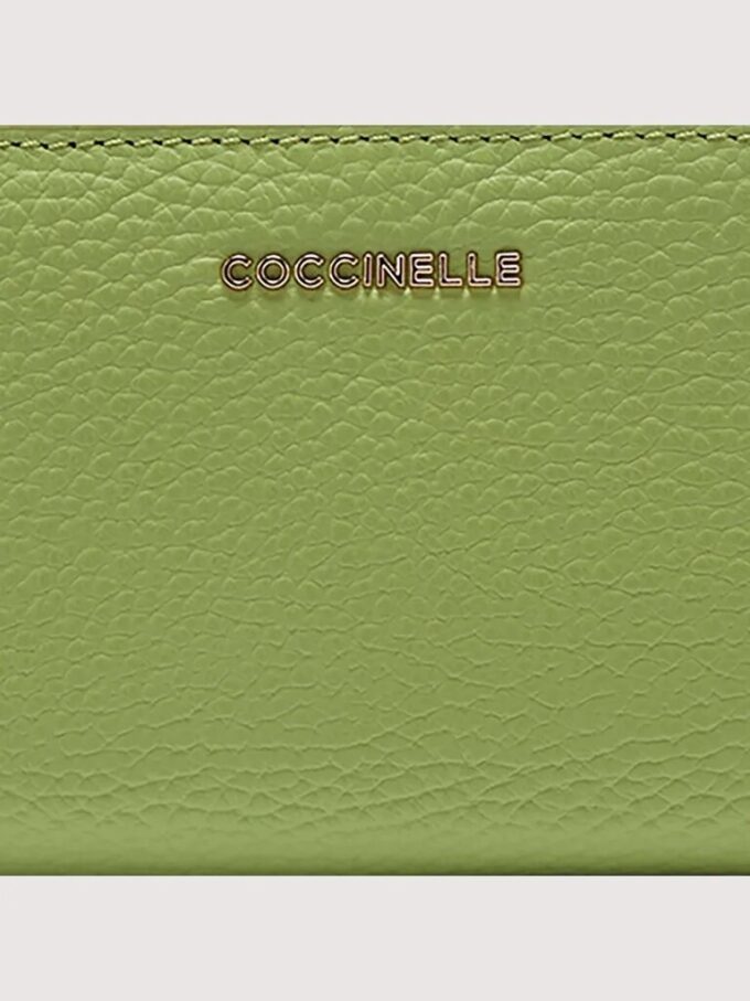 Metallic Soft